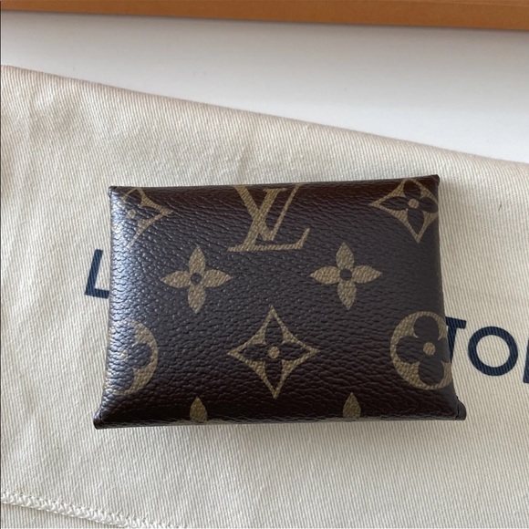 Authentic Louis Vuitton Kirigami Pouch size small with chains & insert - Picture 6 of 7
